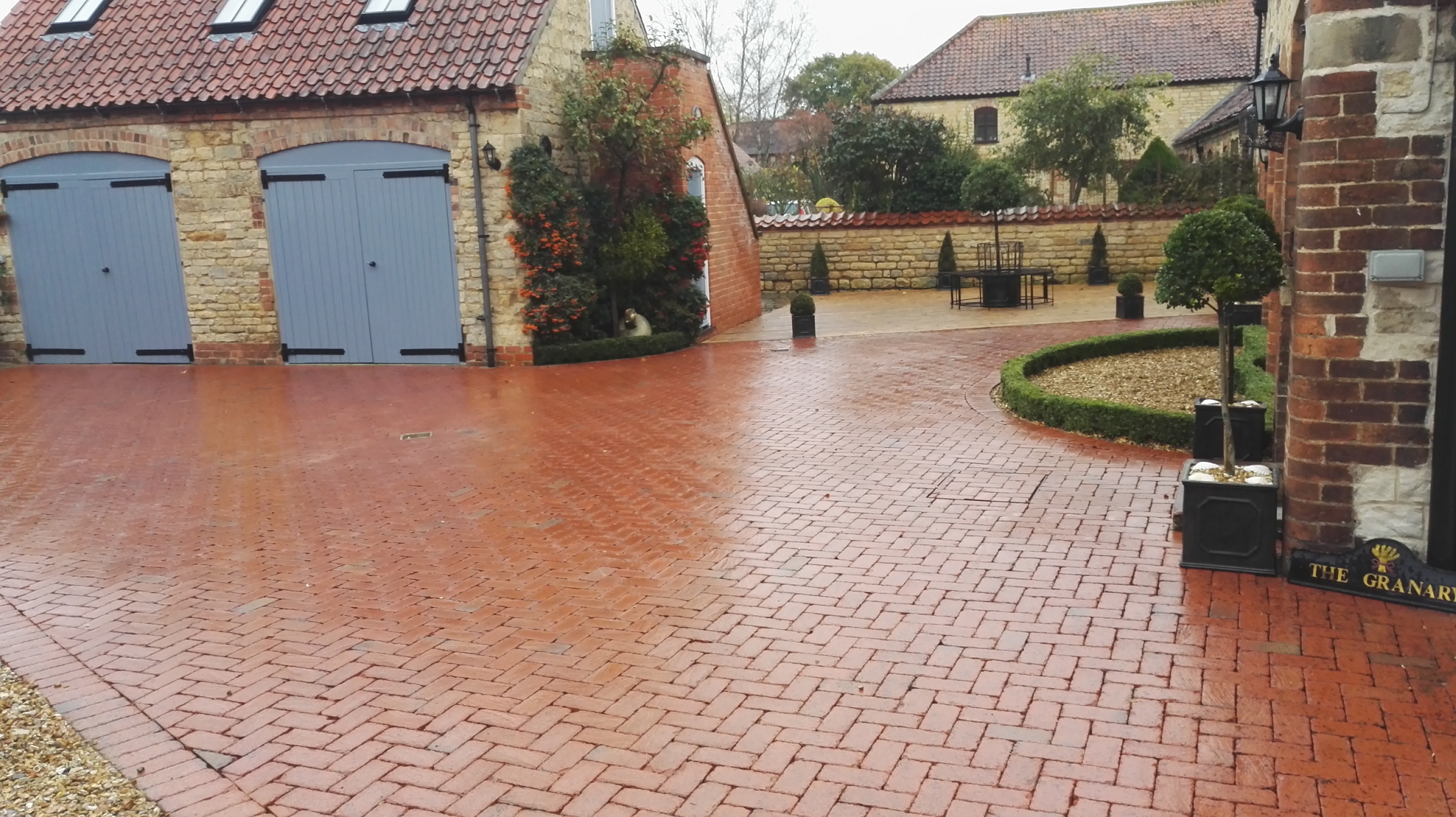 driveway cleaning in Guildford